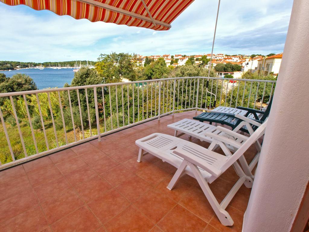 Apartments By The Sea 750 Pjescana Uvala Exterior photo